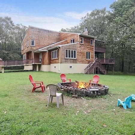 Relax In Blakeslee - Spacious 5Br Home With Bbq 外观 照片