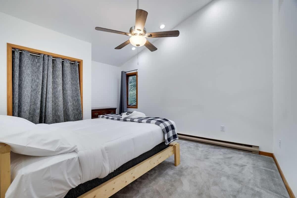 Relax In Blakeslee - Spacious 5Br Home With Bbq 外观 照片