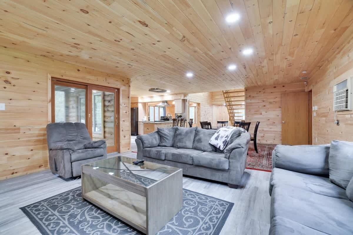 Relax In Blakeslee - Spacious 5Br Home With Bbq 外观 照片